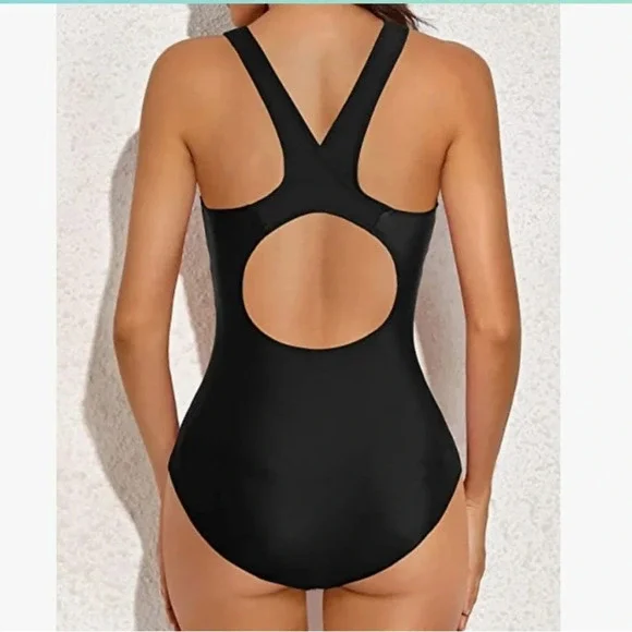NWT! Women’s one piece athletic bathing suit Small - Picture 3 of 4